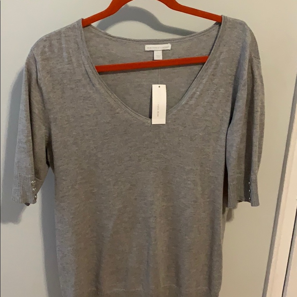 🎀NWT🎀 NY&C grey 3/4 sleeved sweater